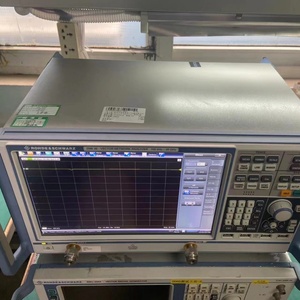 เครื่องวิเคราะห์เครือข่าย R&S ZNB รุ่น ZNB20 อเนกประสงค์ พร้อมหน้าจอสัมผัส ผ่านการทดสอบและปรับเทียบในสภาพการทำงาน 20GHz - Product Image 2