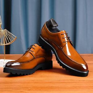 Chaussures pour hommes en cuir véritable, style décontracté et habillé, imprimé léopard, collection automne 2026, type bottes de neige, confort pieds nus - Product Image 4