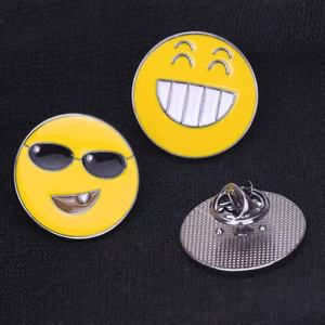 Personalizada de dibujos animados creativo lindo divertido amarillo cara ovalada expresión insignia Ropa Decoración <span class=keywords><strong>Hotel</strong></span> personal niños bebé Pin <span class=keywords><strong>broche</strong></span> - Product Image 3