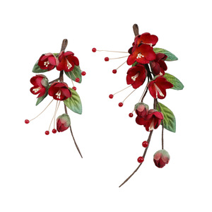 Conception originale, faite à la main, épingle à cheveux en velours rouge éthéré à motif de fleur de prunier, parfaite pour les costumes traditionnels chinois et le Hanfu. - Product Image 5