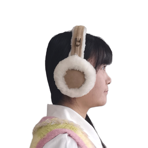 Échantillon disponible, Ventes Flash : <span class=keywords><strong>Cache</strong></span>-oreilles d'hiver chauds et doux en <span class=keywords><strong>fourrure</strong></span> de mouton naturelle, pliables, pour femmes et hommes - Product Image 5
