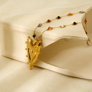 Nuova Collana con Ciondolo Geometrico in Acciaio Inossidabile e Pietra Naturale Placcata Oro 18K, Gioielli da Donna alla Moda - Product Image 4