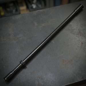 QSP Nuevo Tubo Guía Recto de Acero de 51 cm para Varilla Medidora de Aceite, Número OE A4570100866 para Camiones Mercedes de Uso Pesado con 1 Mes de Garantía - Product Image 2