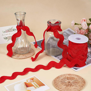 ริบบิ้นสีแดงคริสต์มาส ลายก้างปลา ผ้าทอแบบถักเป็นมิตรกับสิ่งแวดล้อม สำหรับเสื้อผ้า กระเป๋า รองเท้า สิ่งทอในบ้าน งานฝีมือ DIY - Product Image 5