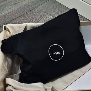 Bolso de Mano Portátil de Alta Calidad con Gran Capacidad, Cierre de Cremallera, Logotipo Personalizado, Estampado C Pequeño, Bolsa de Cosméticos para Monedas - Product Image 1