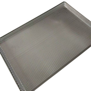 Plaque <span class=keywords><strong>de</strong></span> cuisson perforée 40x60cm en acier inoxydable avec trous <span class=keywords><strong>de</strong></span> ventilation pour croûtes <span class=keywords><strong>de</strong></span> pizza croustillantes, cuisson du pain et séchage des aliments - Product Image 3