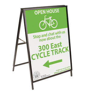 لافتة جانبية قابلة للطي على شكل حرف A للاستخدام الخارجي، عرض مزدوج الجانب مع لوحتين من البلاستيك المموج - Product Image 2