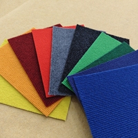 Tapis d'exposition en polyester 100% à bas prix d'usine chinoise, tapis de mur à mur pour événements, couloirs et mariages