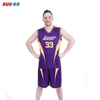 Accessoires de fans de basket-ball de style classique de vente chaude maillot de basket-ball sublimé vierge en maille respirante