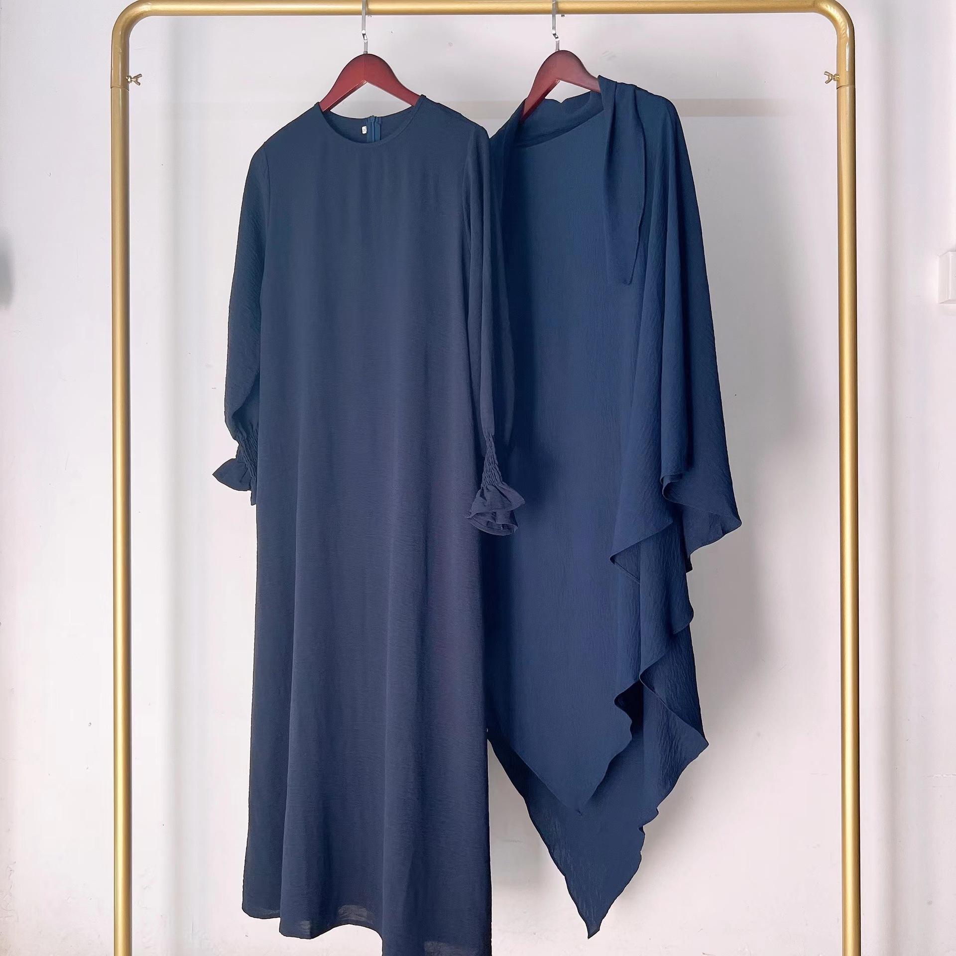 สีน้ำเงิน