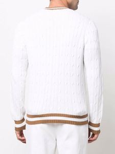 Suéter de Lana Personalizado con Cuello en V, Diseño de Rayas en Contraste y Patrón de Punto Trenzado, Estilo Universitario, para Hombre - Product Image 3