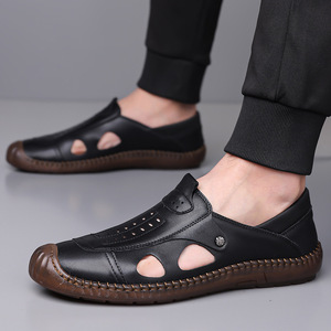 Zapatos Casuales Blancos para Hombre, Estilo Slip-On, Transpirables, de Cuero con Diseño Calado, Estilo Dad Shoes - Product Image 2