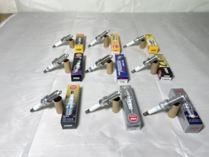 Yüksek Performanslı Orijinal NGK Buji Toplu Tedarik Oto Ateşleme Parçaları Fabrika Direkt Satış Küresel Otomotiv Pazarları - Product Image 3