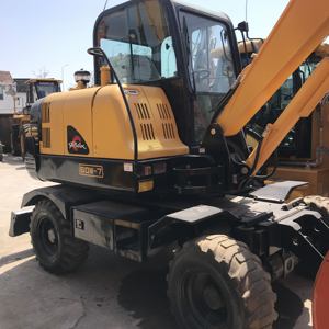 Mini-excavatrice sur chenilles Hyundai 60W-7 de 7 tonnes, modèle 2020, moteur Cummins, pompe hydraulique, roulement Kawasaki, godet de 0,3 m, prix bas, occasion - Product Image 4