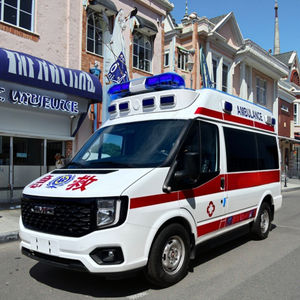 Ambulance de transport à haute puissance, à transmission manuelle, à toit moyen-haut, à essieu court, neuve, diesel, pour les secours médicaux d'urgence - Product Image 1