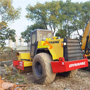 Dynapac CA301D Double Drum Vibratory <b>Roller</b> DEUTZ Engine 2018 Model 44.7KW Power <b>Road</b> <b>Roller</b> Construction Equipment Ca602d - Product Image 4