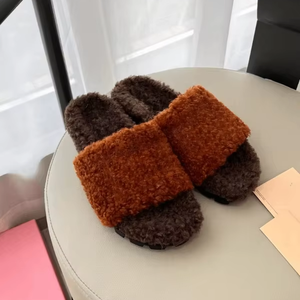 Miu 2025 Design Indoor Warm Comfortable Female Slippers Cute Cloud <b>Slides</b> Pantoufles for Women and Men with Fur for Bedroom - Product Image 2