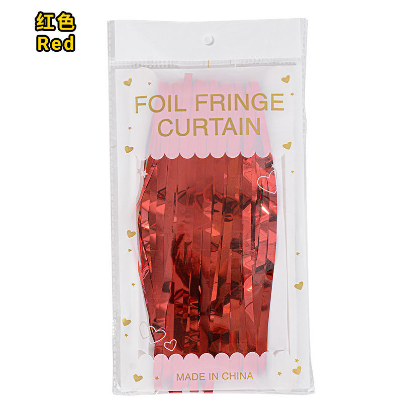 ผ้าไหมกันฝนสีแดง