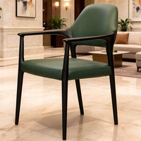 Chaise de salle à manger en bois de frêne blanc et cuir, design nordique moderne JP, avec dossier rembourré doux, stable pour la maison, l'hôtel, le bar