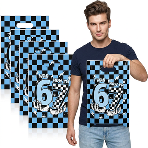 50 Sacchetti Regalo 'Sono Andato in Giorno da 6 Anni, Ora Sono 7' con Auto da Corsa, Sacchetti in Plastica con Manico per Snack e Caramelle, Accessori per Feste di Compleanno - Product Image 3