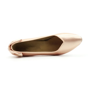 Nouveau dans la pompe de mariée en Satin pour femmes avec arc chaussures de danse de salon <span class=keywords><strong>BD</strong></span> chaton talon Jazz valse chaussures de danse latine Standard pour les femmes - Product Image 5