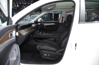 2023 2024 2025 Rechtshänder-Ruder Skyworth Ev6 Max. Geschwindigkeit 150km/h Mikroauto Elektro-Fahrzeug für Erwachsene Neues Energieauto RHD SUV