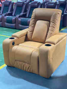 Canapé home cinéma en cuir véritable meubles <span class=keywords><strong>de</strong></span> <span class=keywords><strong>théâtre</strong></span> design anti-rides inclinable électrique un canapé spécial pour la salle <span class=keywords><strong>de</strong></span> cinéma - Product Image 5