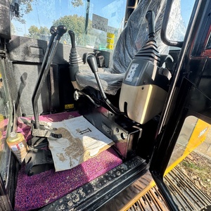 Presque neuf, haute qualité, importé, mini-excavateur sur chenilles Caterpillar 306E2 d'occasion pour usage agricole. - Product Image 6