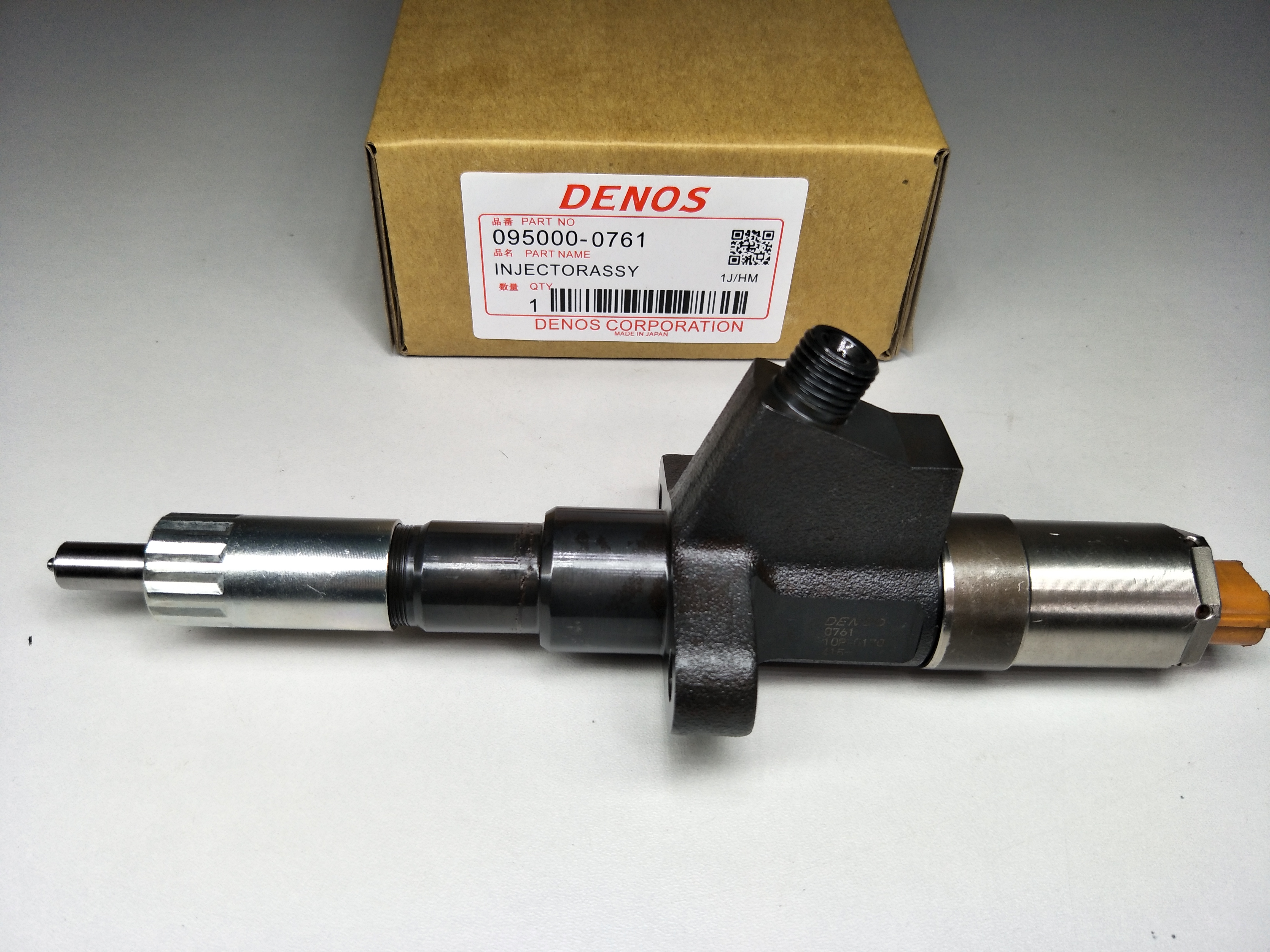 High Quality Diesel Common Rail injector 095000-0760 095000-0761 Injector For ISUZU 6SD1