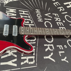 Gitar Elektrik Solid Wood Red Brainmay Tangan Kiri, Pickup S-S-S, Body Mahogany, Neck Maple, 6-String, Case Busa, Part Chrome, Pengiriman Cepat - Product Image 3