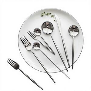 Juego de Cubiertos Decorativos para Presentación de Mesa |   Cubiertos de Acero Inoxidable de Primera Calidad, Colores Personalizados, para Fiestas - Product Image 1