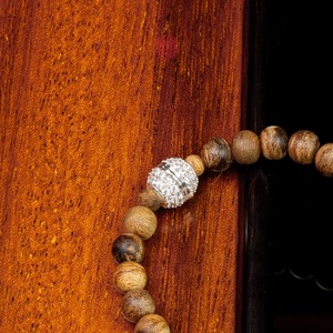 Pulsera de cuentas de madera de agar natural premium de 6 mm, madera de oud auténtica de alta calidad con jade mezclado, talla para mujer, joyería elegante - Product Image 2