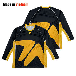 เสื้อยืดออกกำลังกายผู้ชายทรงปกติ คุณภาพสูง ระบายอากาศได้ดี เป็นมิตรกับสิ่งแวดล้อม แขนสั้น ผลิตจากโพลีเอสเตอร์/คอตตอน สำหรับเล่นกีฬา วิ่ง และฝึกซ้อม - Product Image 1