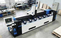 Centre d'usinage CNC 4 axes pour le perçage et le fraisage de profilés en aluminium DSK-CNC-3500, machine de perçage et de fraisage CNC pour portes et fenêtres en aluminium