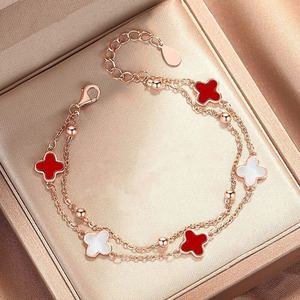 <span class=keywords><strong>Bracciale</strong></span> Trendy Placcato Oro Rosa in Ottone a Doppio Strato <span class=keywords><strong>con</strong></span> Ciondolo a Quadrifoglio e Intarsio in Conchiglia, Regalo Delicato per Donne - Product Image 3