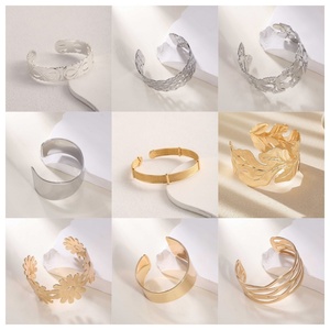 Jingciren Boutique Best-seller transfrontalier : bracelet en métal minimaliste, bracelet ouvert en forme de C, luxe délicat - Product Image 1