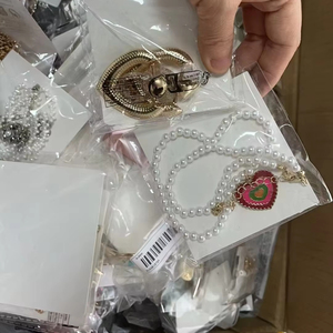 Nuovi <span class=keywords><strong>Orecchini</strong></span> Trendy per Donna, Vendita all'Ingrosso a Prezzi Inferiori a 0,2 Dollari/Coppia, Gioielli Assortiti - Product Image 1