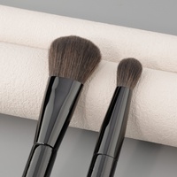 Ensemble de maquillage multifonctionnel à double embout en poils synthétiques et manche en bois, à poils doux, pour fard à joues, contour, poudre libre et application en forme de flamme
