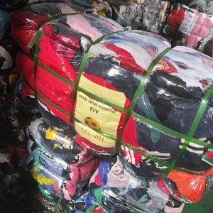 Abbigliamento Estivo di Seconda Mano all'Ingrosso per Uomini, Donne e Bambini, Tessuto Morbido e Leggero per Rivendita e Commercio al Dettaglio - Product Image 3