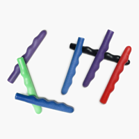 Empuñaduras ergonómicas con ranuras para los dedos para herramientas manuales, cubiertas de mango de PVC coloridas con diseño antideslizante y contorneado
