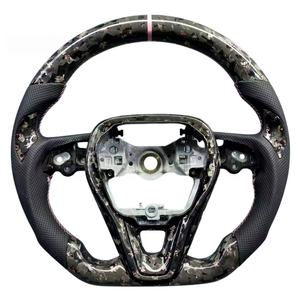 Volante de Fibra de Carbono Forjado Rojo Hecho a Mano Personalizado para Toyota Camry L LE XLE <span class=keywords><strong>SE</strong></span> XSE TRD Avalon de 8ª Generación - Product Image 1