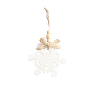 Décorations de Noël en bois découpées au laser en forme de flocons de neige, en peuplier, blanches, lot de 7 pièces - Product Image 5