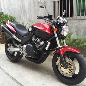 Moto Sportiva Honda CB Street Bike Usata Importata, Gialla <span class=keywords><strong>Hornet</strong></span> 250cc, Quattro Cilindri Raffreddata ad Acqua, <span class=keywords><strong>Motocicletta</strong></span> di Grande Cilindrata - Product Image 1