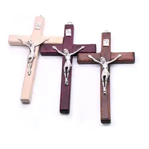 Venta al por mayor de vino tinto hecho a mano de madera Cruz religiosa Jesús bendición colgante encantos crucifijo