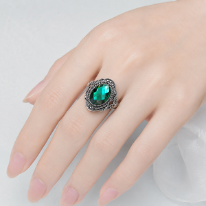 Anello Vintage Verde per Donne con Accento Viola, Accessorio da Dito per Uso Quotidiano - Product Image 2