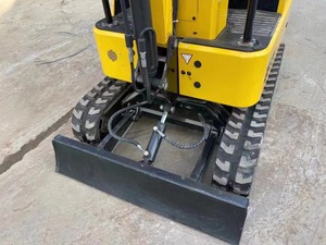 Excavadora usada más pequeña KOMATSU PC15/PC10/PC01/ PC35, baja hora de trabajo, buenas condiciones a la venta, fabricada en Japón - Product Image 3