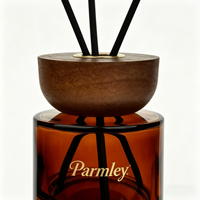 Botol Parfum Reed Diffuser Kaca Amber Kosong Desain Baru Custom 50ml 100ml 150ml 200ml dengan Tutup Kayu dan Stik