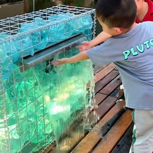 Décoration de jardin de première qualité, grande roche en verre bleu naturel avec fil galvanisé, design minimaliste, résistant aux pulvérisations de sel - Product Image 1