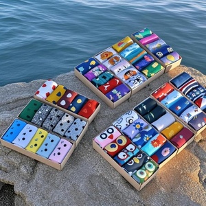 Calzini da donna con Glitter alla moda graziosi calzini di Natale con confezione regalo - Product Image 1