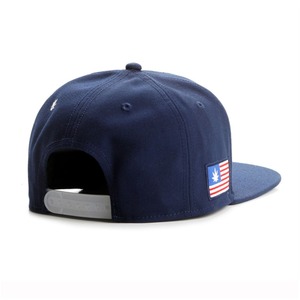 หมวกแก๊ปสีน้ำเงินกรมท่า 6 แผง แบบ Snapback ลายใบไม้ ปักลายแบบ Applique สำหรับทุกเพศ สไตล์สตรีท ปรับขนาดได้ ระบายอากาศได้ดี กันน้ำ ผ้าฝ้าย 100% - Product Image 1